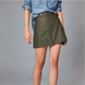 Abercrombie & Fitch - Vegan Leather A-Line Skirt